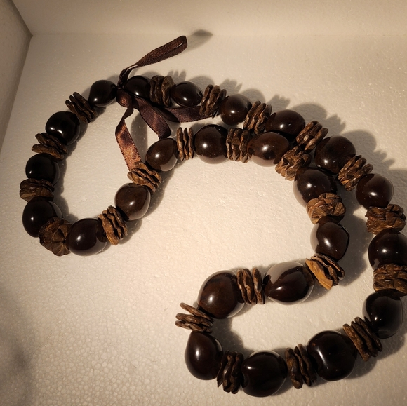 Vintage Genuine Hawaiian Dark Brown / Black Kukui Nut Lei Necklaces (2) - EUC - Picture 5 of 10